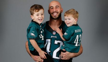 Philadelphia Eagles Super Bowl champ tackles abortion in his city
