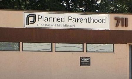 Planned Parenthood facility builds six-foot fence to keep sidewalk counselors away