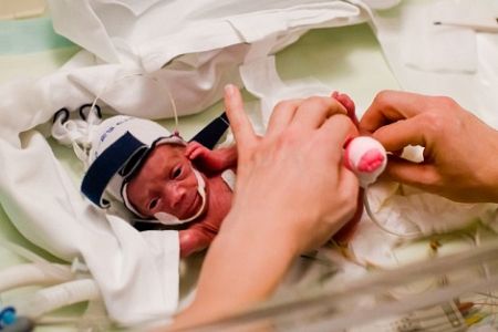 Baby born at 22 weeks survives against the odds
